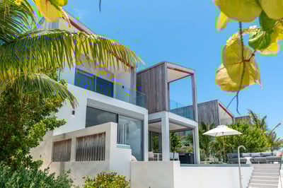 Luxury Villa Photo #12