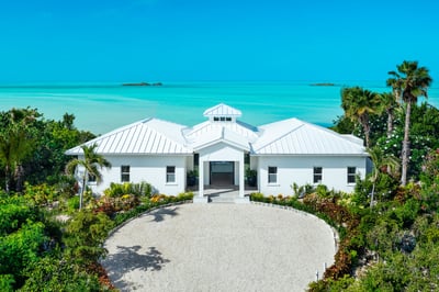 Luxury Villa Photo #4