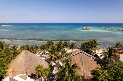 Luxury Villa Photo #30