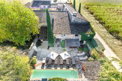 Luxury Villa Photo #2