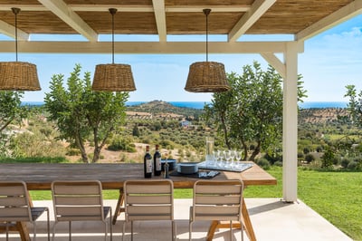 Luxury Villa Photo #13