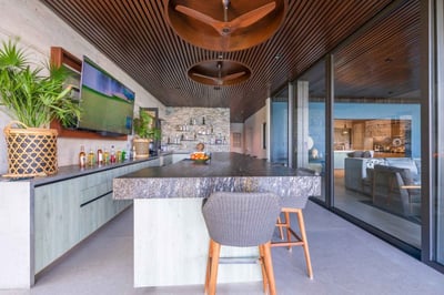 Luxury Villa Photo #14