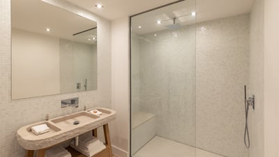 Luxury Villa Photo #23