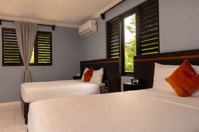 Luxury Villa Photo #14