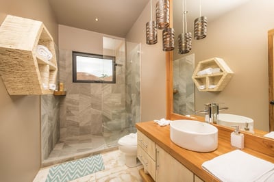 Luxury Villa Photo #19