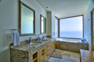 Luxury Villa Photo #63