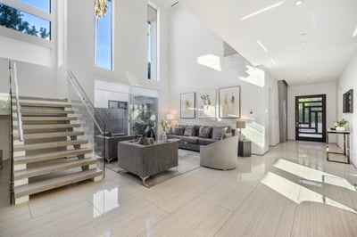Luxury Villa Photo #13