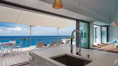 Kitchen & Dining Area