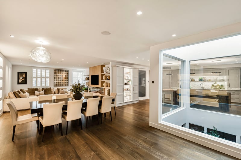 Pindock Mews