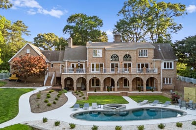 Luxury Villa Photo #3