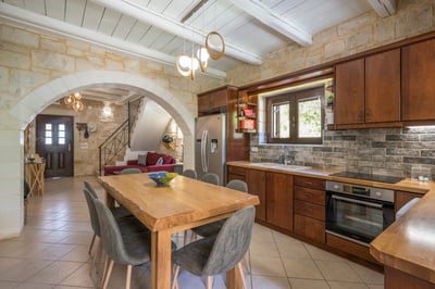 Luxury Villa Photo #35