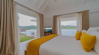 Luxury Villa Photo #50