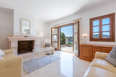 Luxury Villa Photo #22