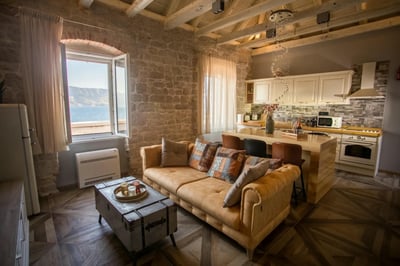 Luxury Villa Photo #12