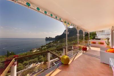 Luxury Villa Photo #9