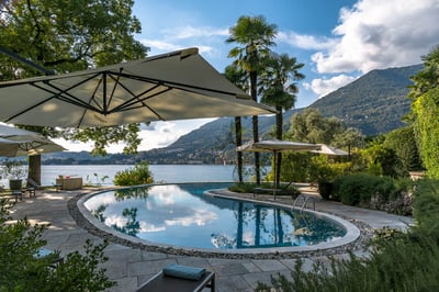 Luxury Villa Photo #9