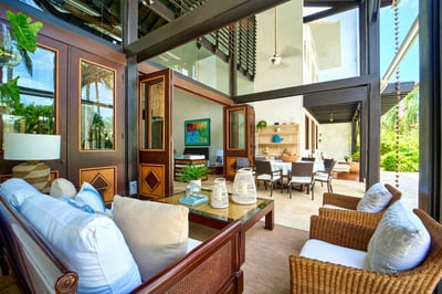 Luxury Villa Photo #22