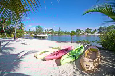 Luxury Villa Photo #20