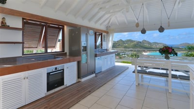 Luxury Villa Photo #11