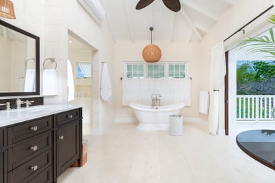 Luxury Villa Photo #40