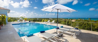 Luxury Villa Photo #6
