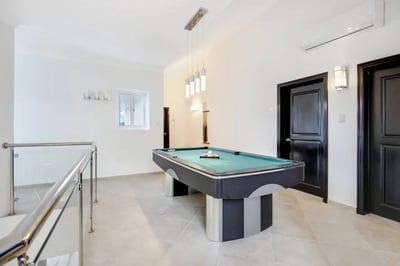 Luxury Villa Photo #20