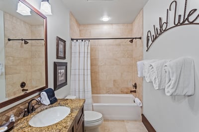 Luxury Villa Photo #17
