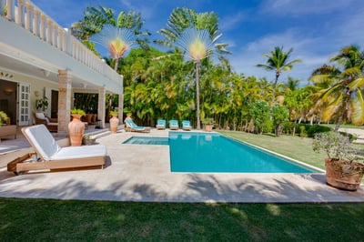 Luxury Villa Photo #8