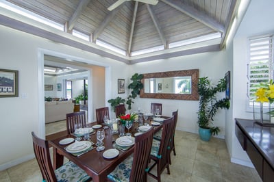 Luxury Villa Photo #12