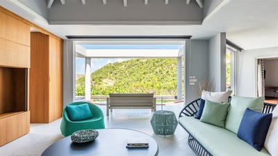 Luxury Villa Photo #18
