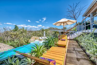 Luxury Villa Photo #10