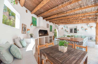 Luxury Villa Photo #9