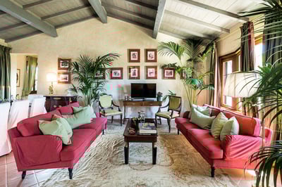 Luxury Villa Photo #12