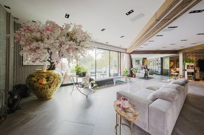 Luxury Villa Photo #32
