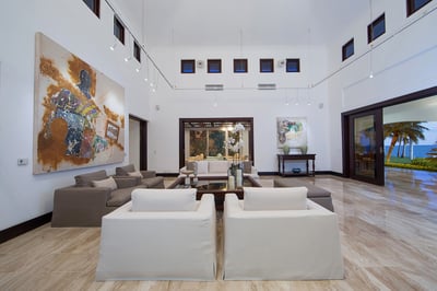 Luxury Villa Photo #13