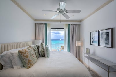 Luxury Villa Photo #15