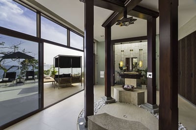 Luxury Villa Photo #15