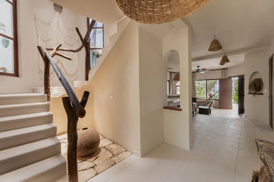 Luxury Villa Photo #19