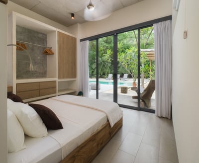 Luxury Villa Photo #15