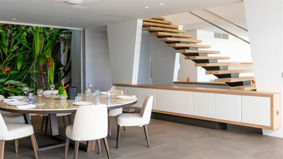 Luxury Villa Photo #23