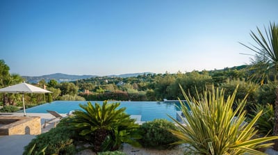 Luxury Villa Photo #2