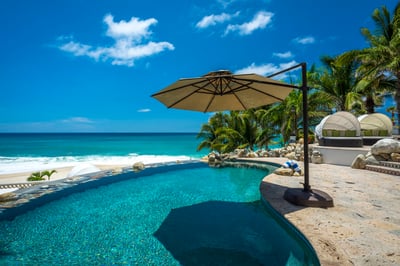 Luxury Villa Photo #6