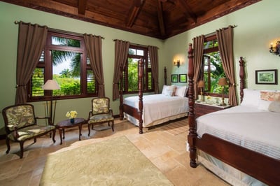 Luxury Villa Photo #23