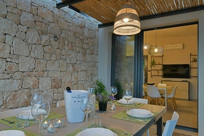 Luxury Villa Photo #9