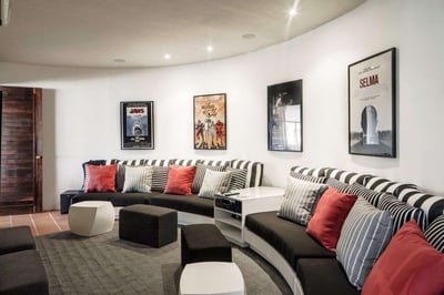 Luxury Villa Photo #11