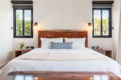 Luxury Villa Photo #38