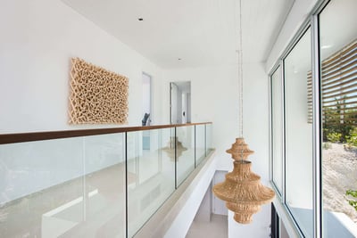 Luxury Villa Photo #16