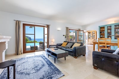 Luxury Villa Photo #13