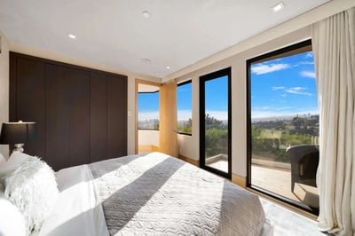 Luxury Villa Photo #47