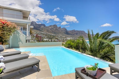 Luxury Villa Photo #4